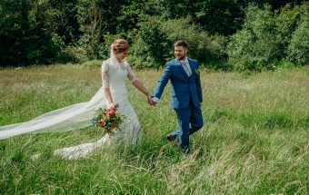 relaxed bath wedding