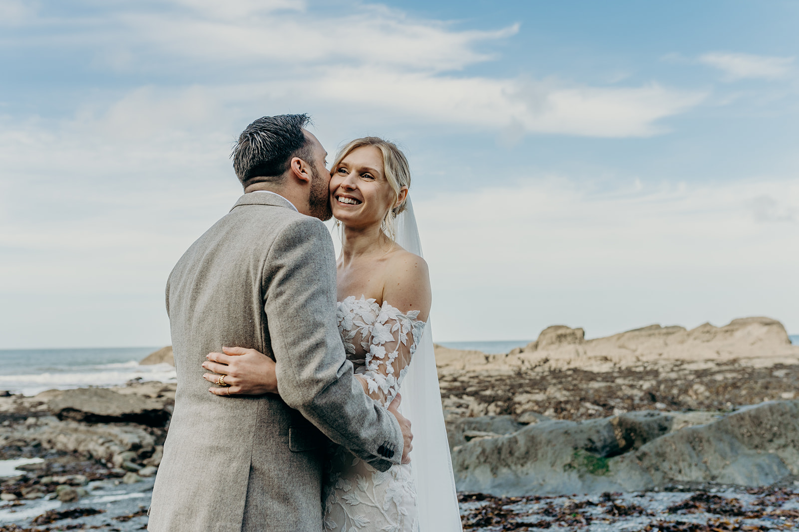 relaxed beach wedding 