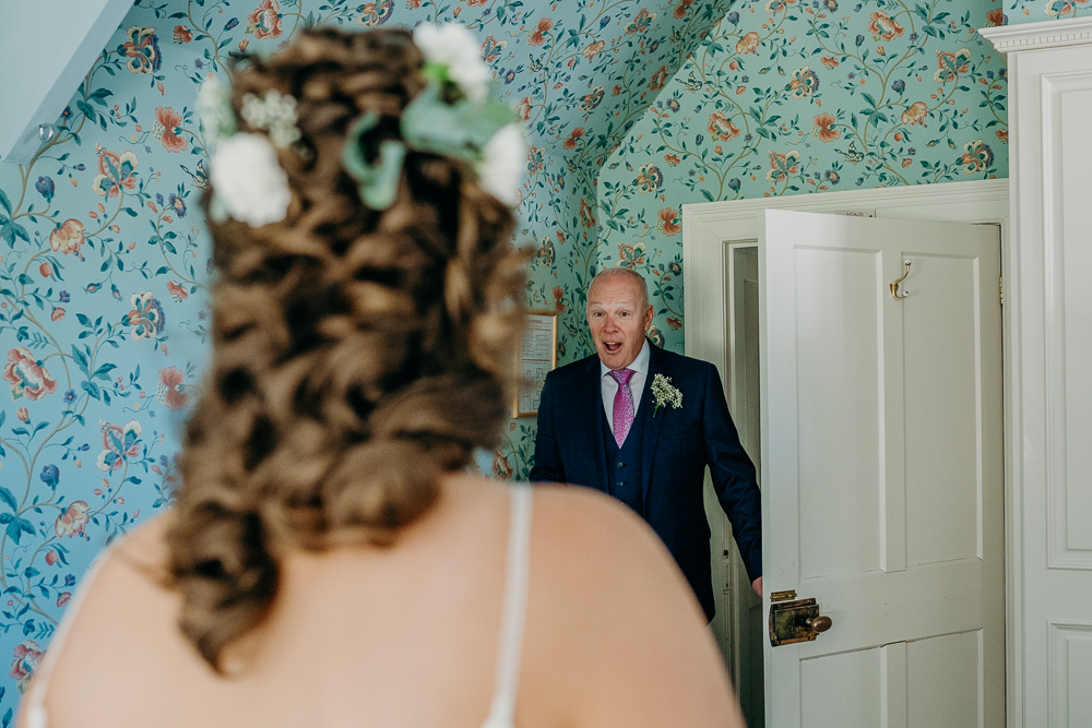 first look wedding 